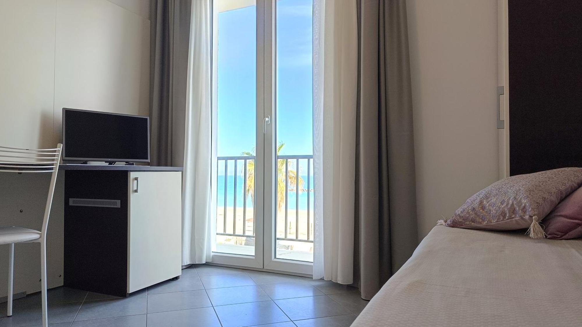 Lido Rooms & Apartments Lido di Fermo Exterior photo